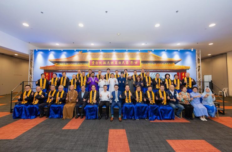 以孝道为桥 见证信仰与和谐